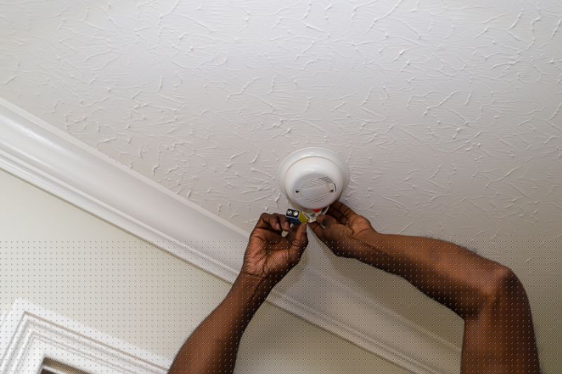 Smoke Alarm Battery Changing